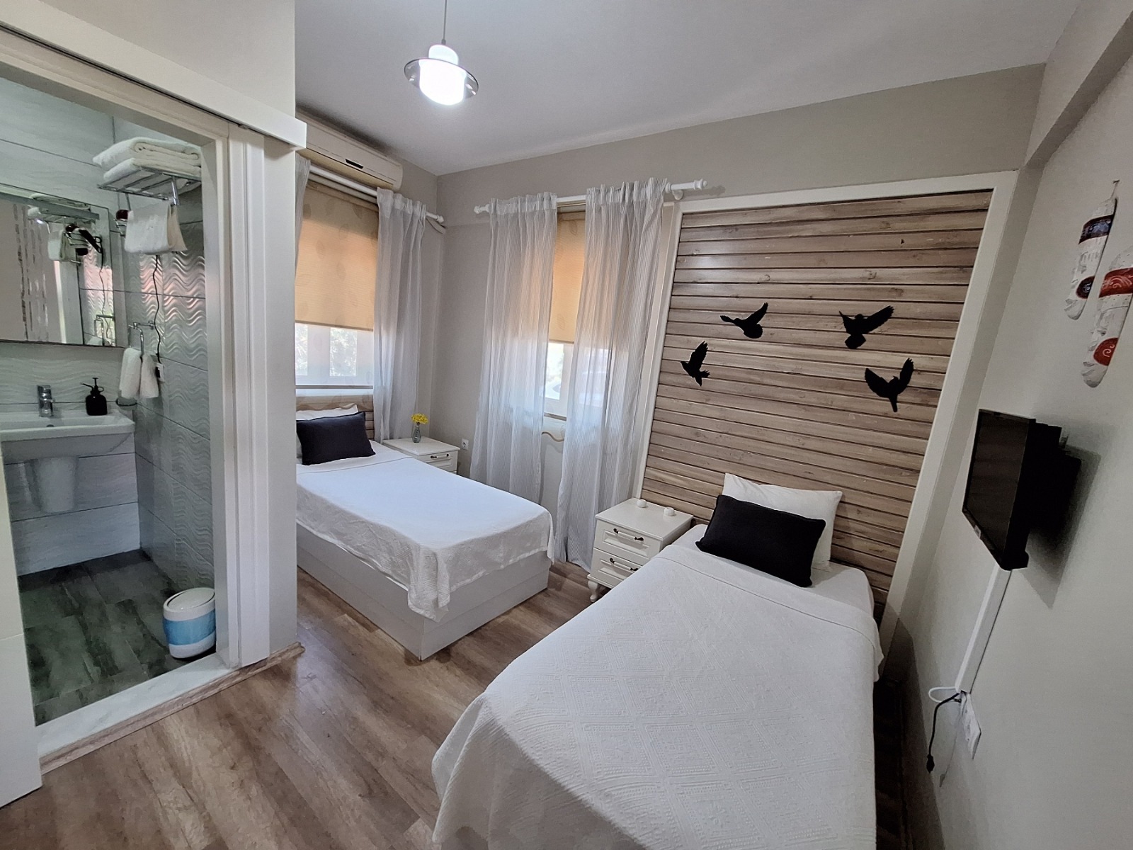 karina standart çift kişilik 6 nolu oda